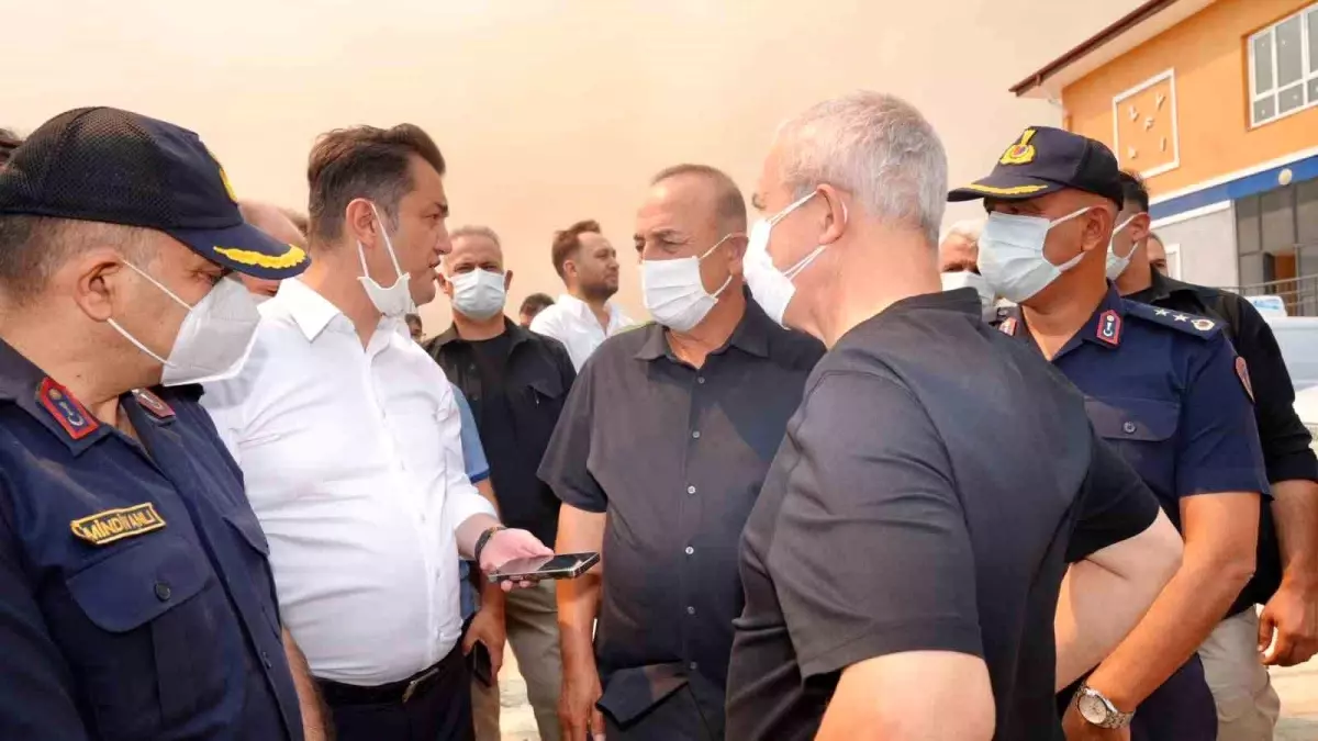 alanyadaki yangin kontrol altina alinmaya calisiyor uZawxNnE