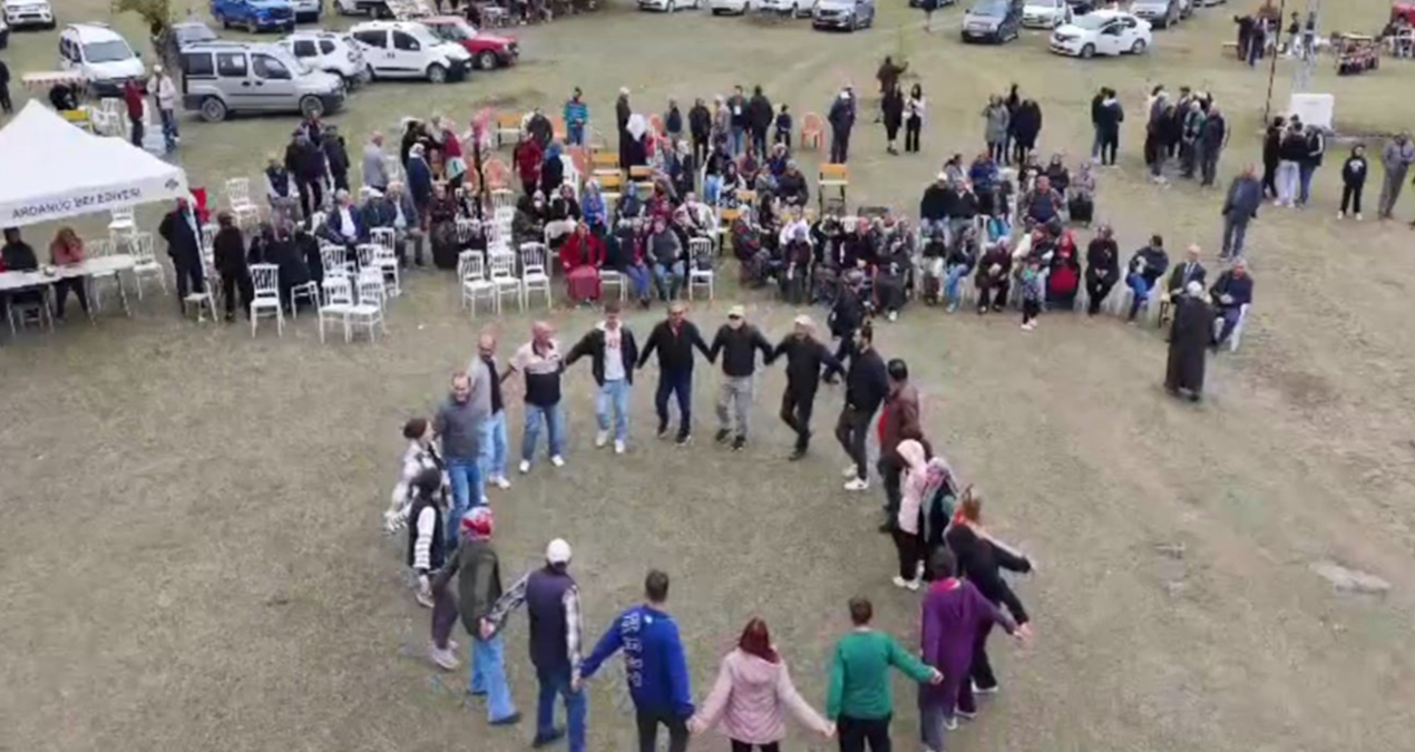 artvinde turku soleni esqmKvZs