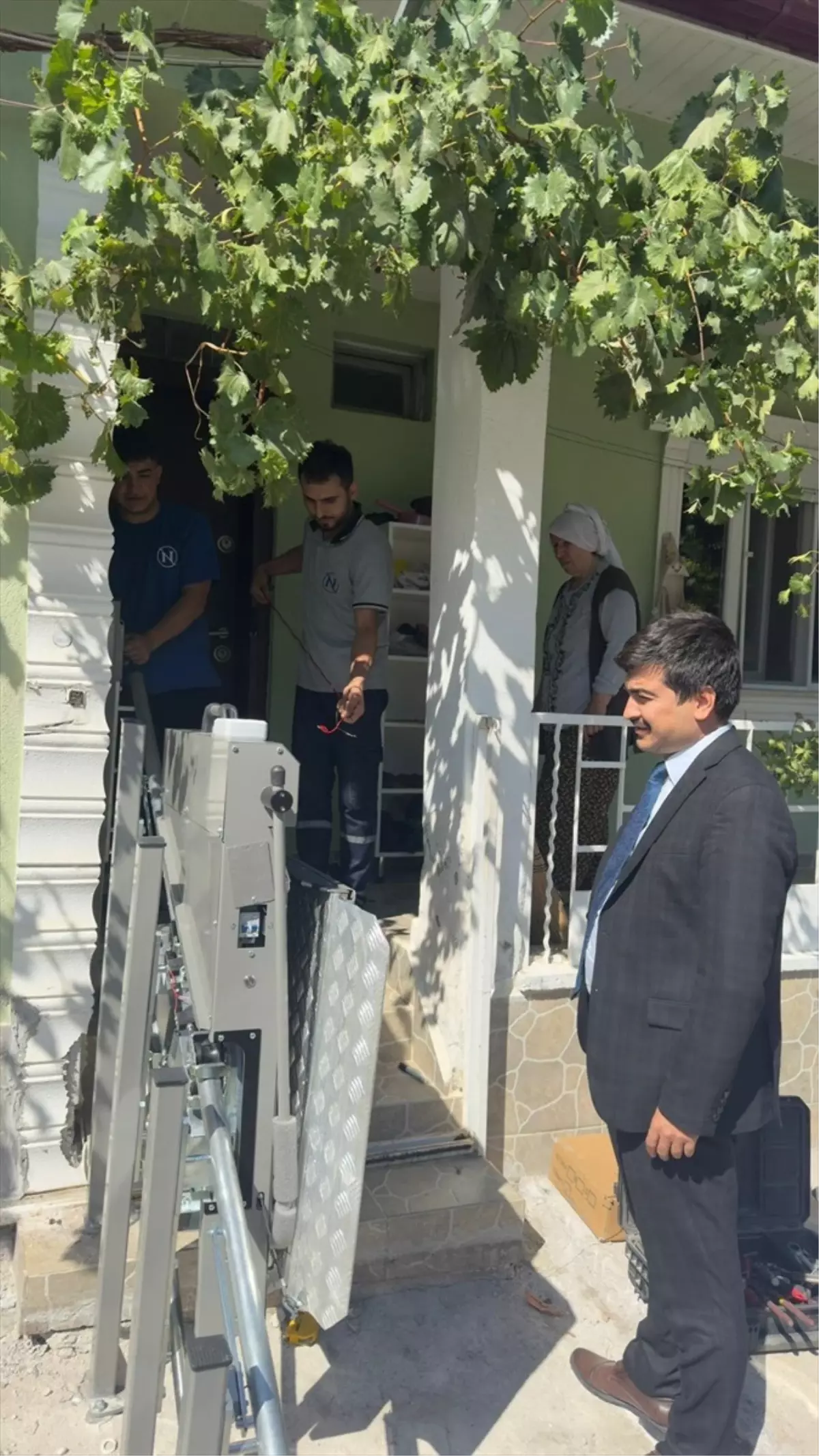 engelli vatandasa rampa destegi RRf4G3LO