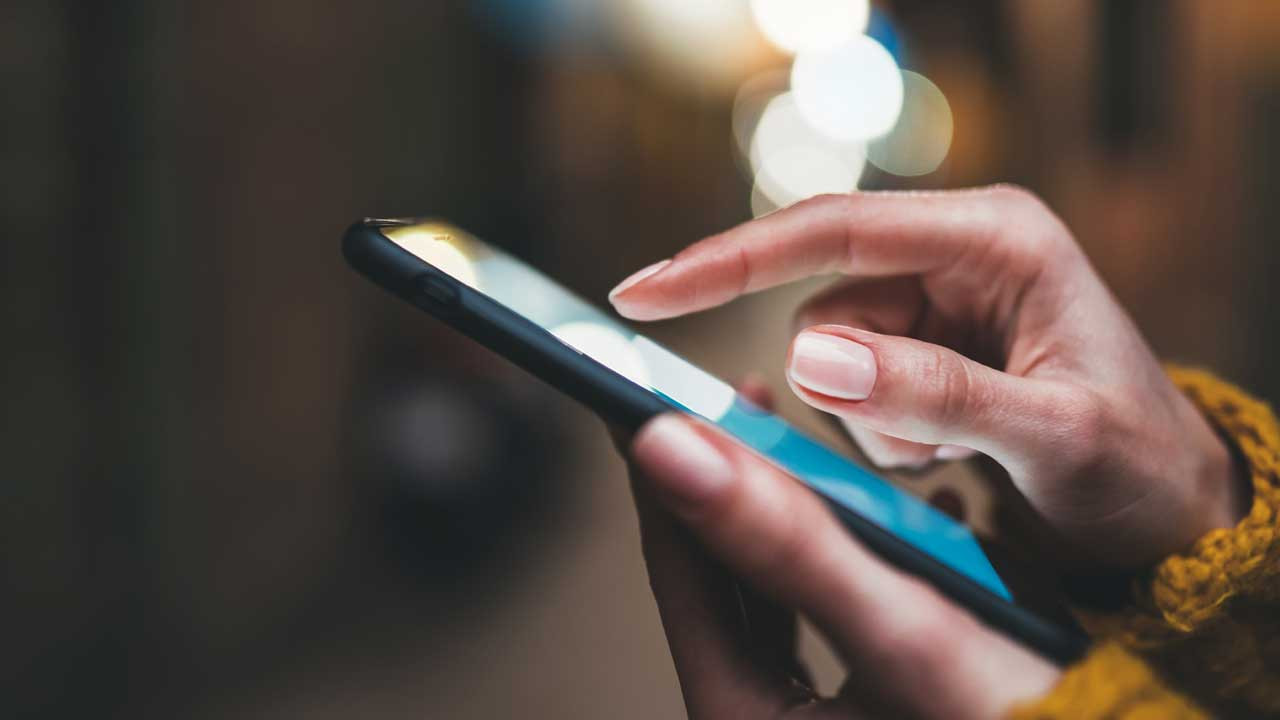 telefon gorusmelerini kaydederek para kazandiran uygulama guvenlik acigi nedeniylekaldirildi 2RairPUV