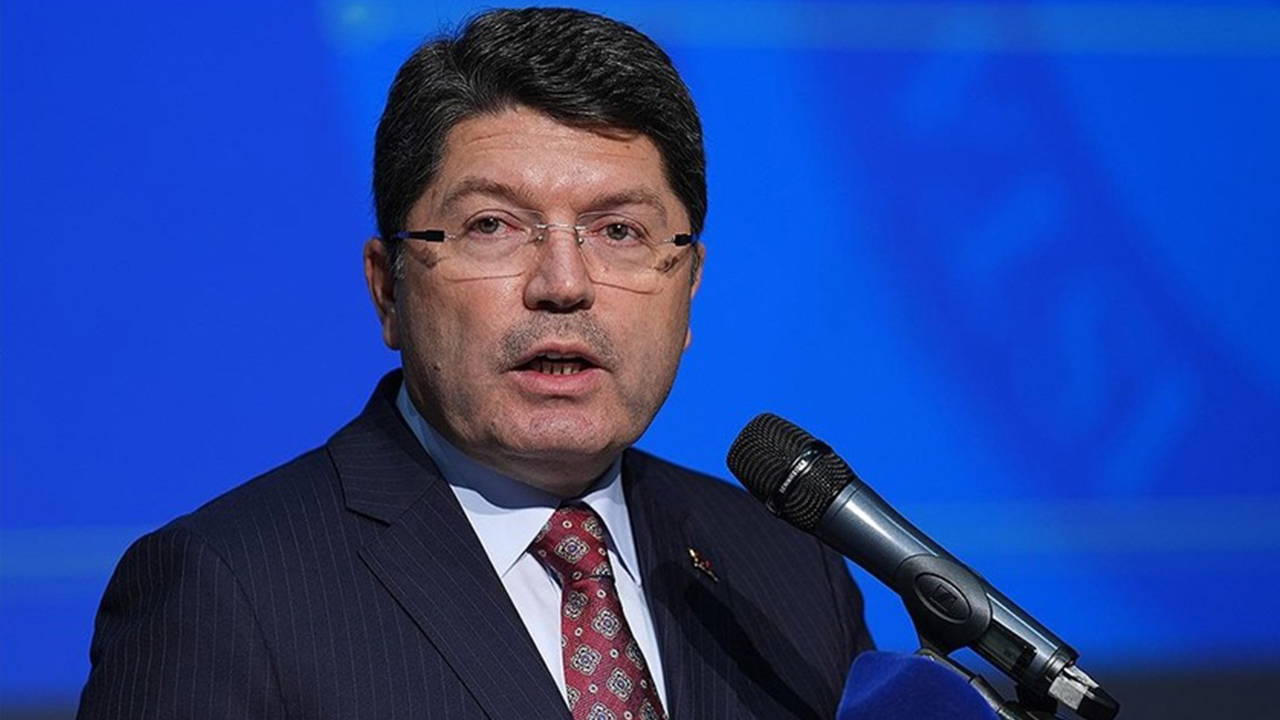 adalet bakani tunc yargi sistemini boyle ovdu bugun yolsuzluktan da teroristten de hesap soruluyor A3BVcZOP