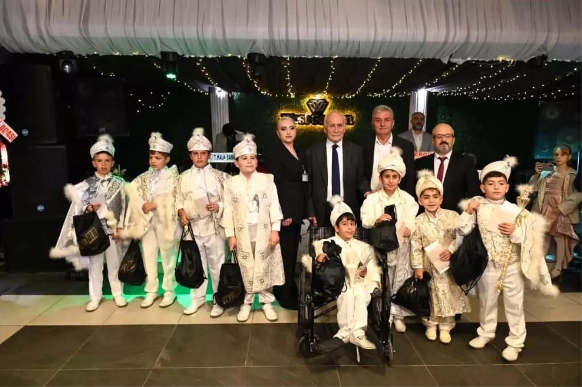 bozuyukte tarihi toplu sunnet dugunu duzenlendi dFJZedfG.jpg