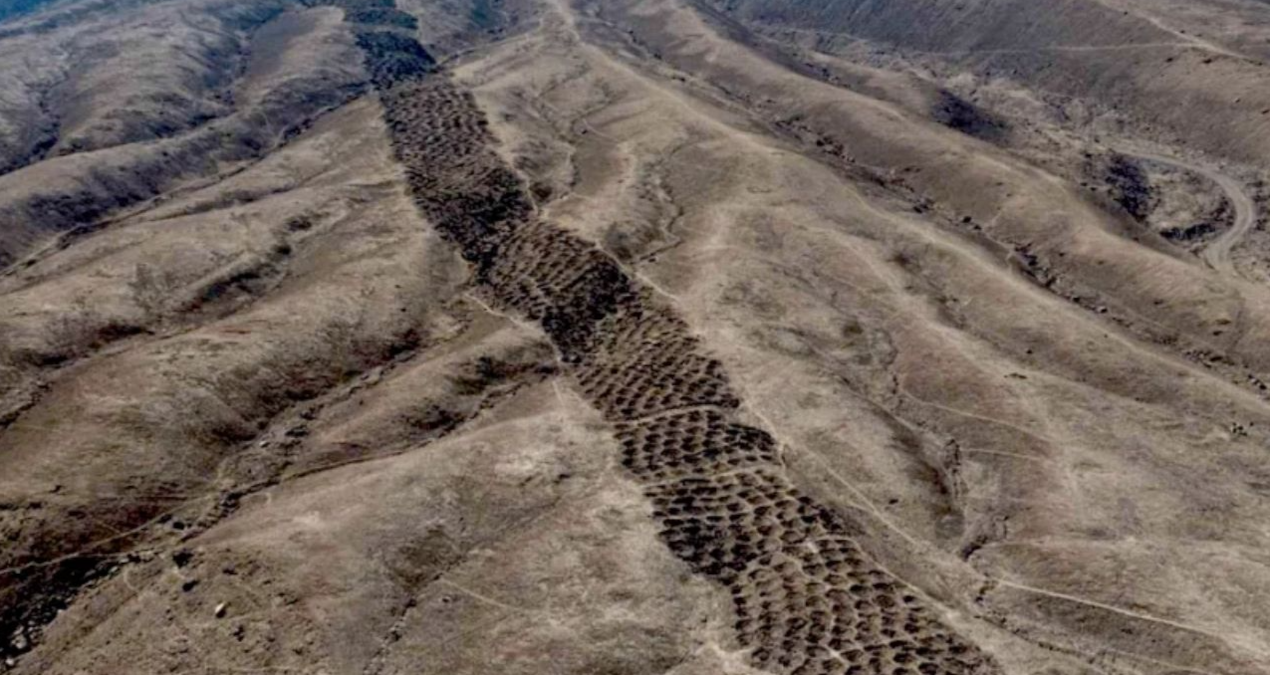Tepesinde 5.200 delik bulunan dağın sırrı çözüldü
