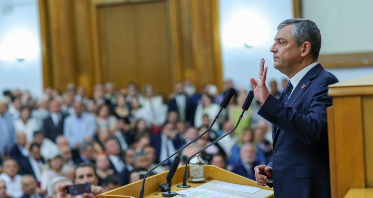 Yeni parti icin mecliste gece yarisi toplantisi kritik kararlar alinacak cHuImpUg